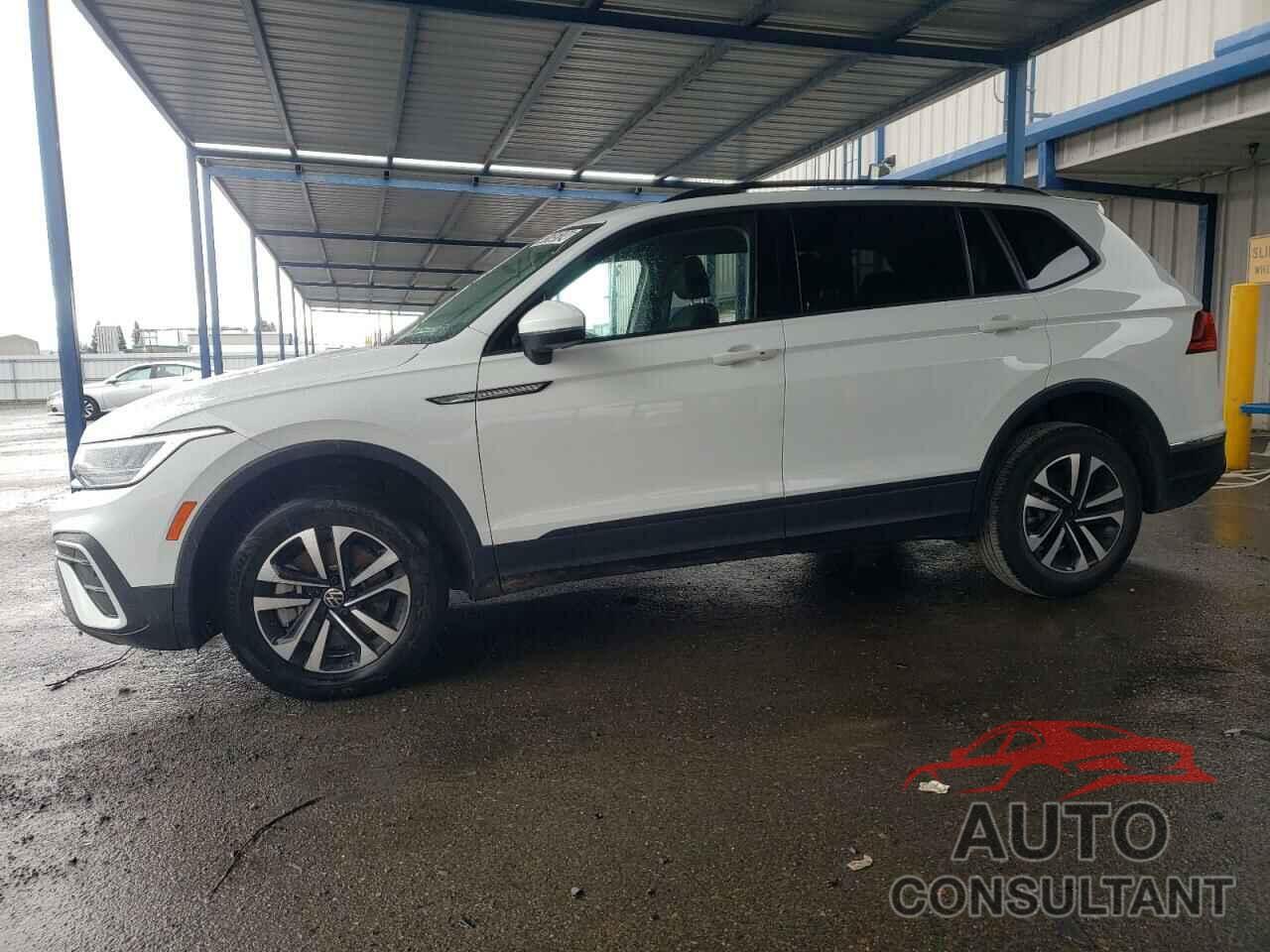 VOLKSWAGEN TIGUAN 2022 - 3VV1B7AX4NM076216