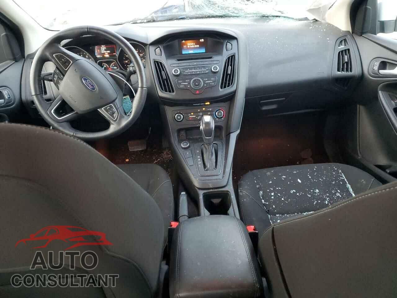 FORD FOCUS 2015 - 1FADP3F2XFL306322