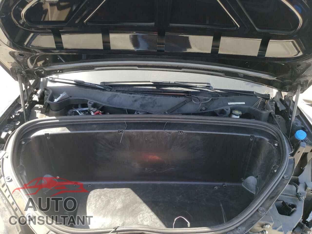 TESLA MODEL X 2016 - 5YJXCAE2XGF009032