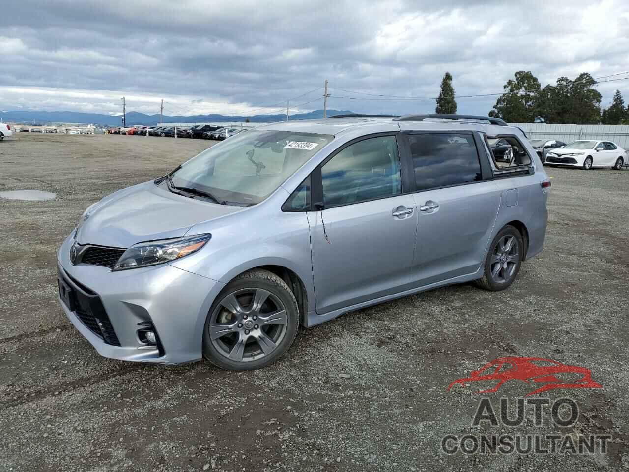 TOYOTA SIENNA 2018 - 5TDXZ3DC6JS958455