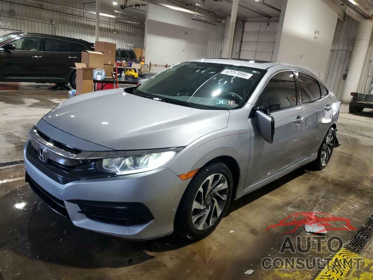 HONDA CIVIC 2018 - 2HGFC2F70JH506993