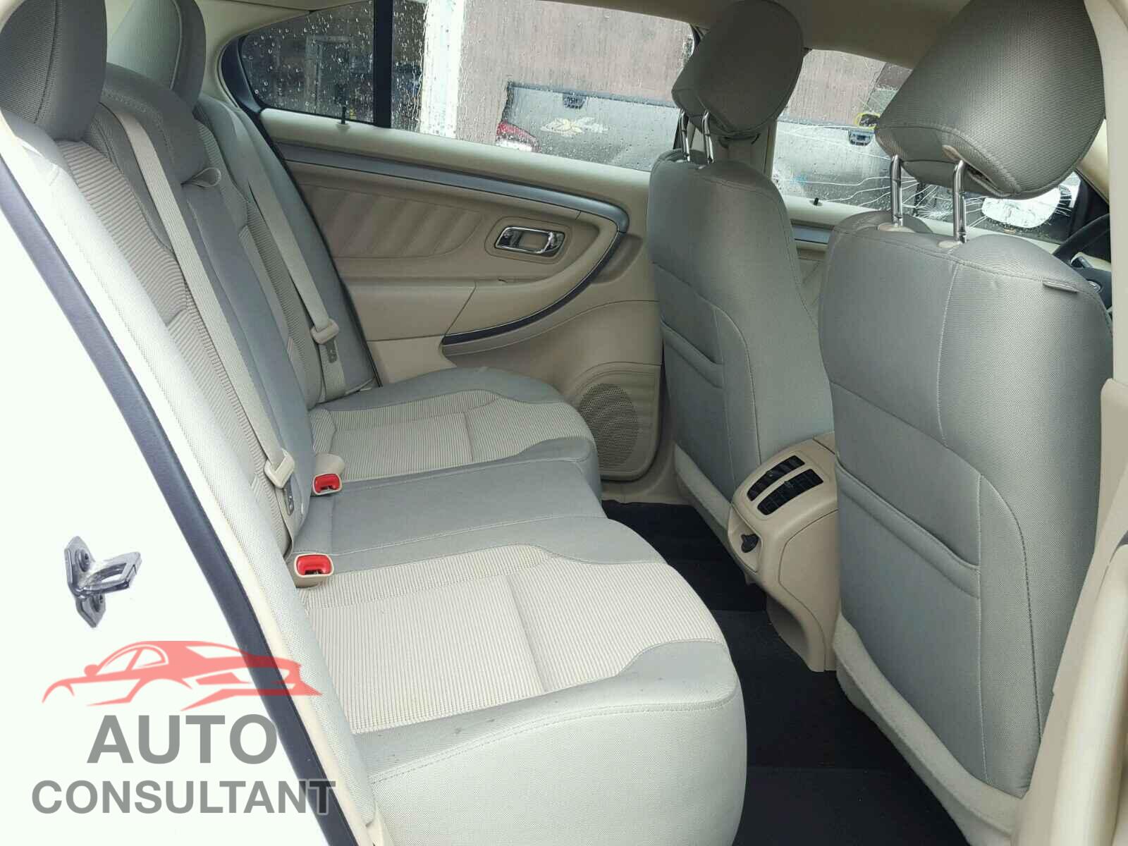 FORD TAURUS 2015 - 1FAHP2E84FG167573
