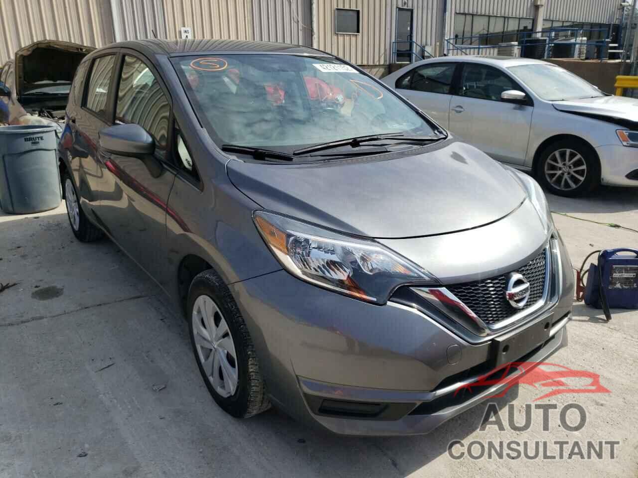NISSAN VERSA 2018 - 3N1CE2CP0JL369905