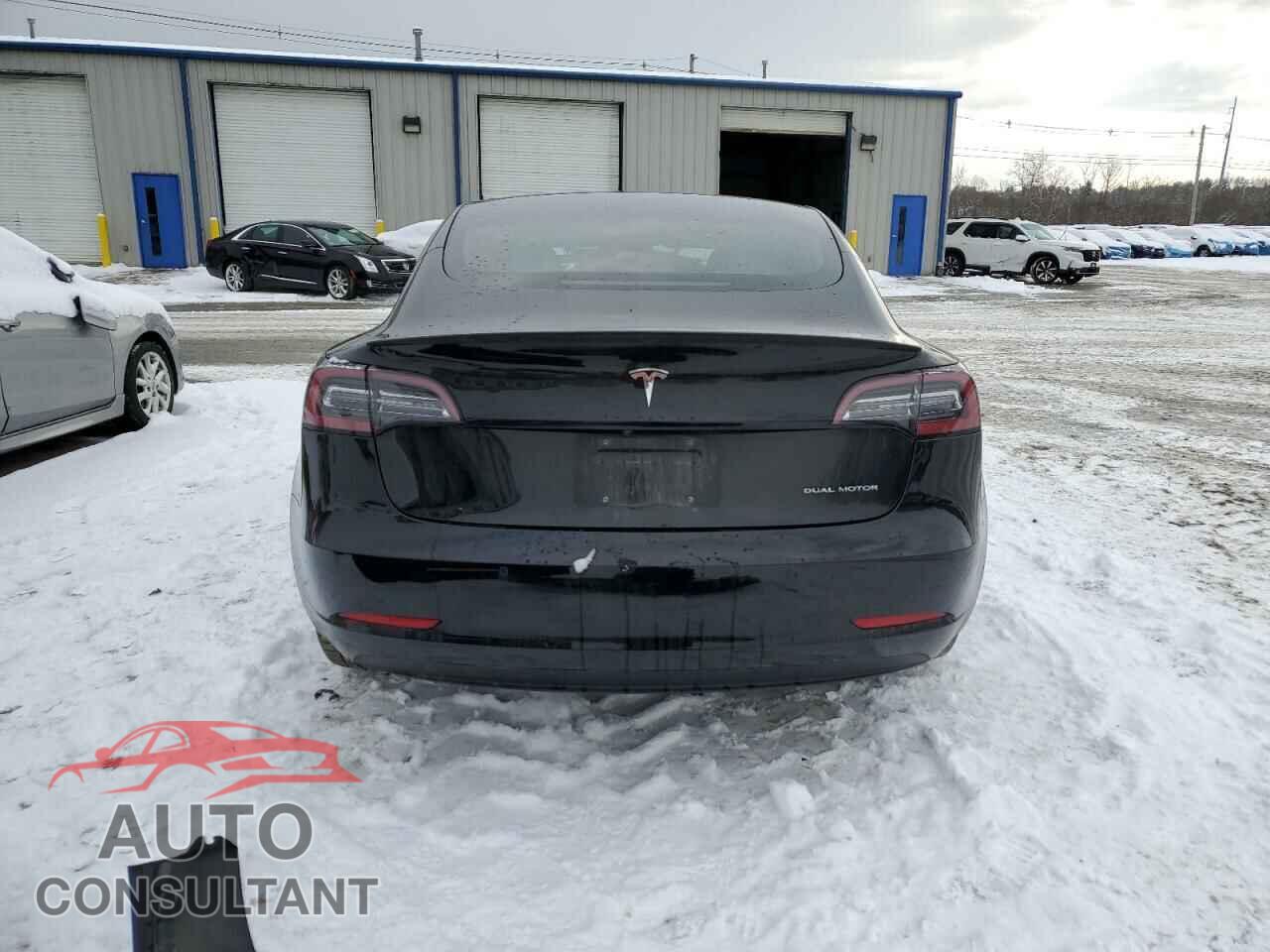 TESLA MODEL 3 2018 - 5YJ3E1EB4JF184313