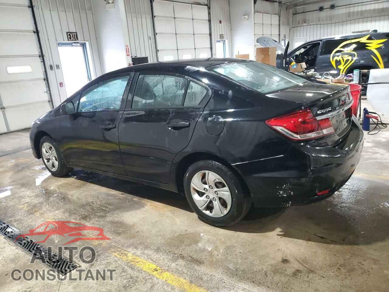 HONDA CIVIC 2013 - 2HGFB2F56DH579100