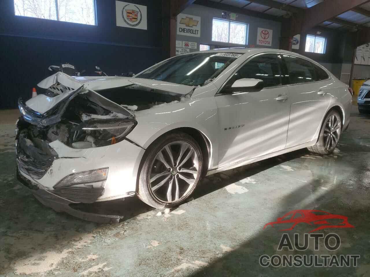 CHEVROLET MALIBU 2021 - 1G1ZD5ST6MF002010
