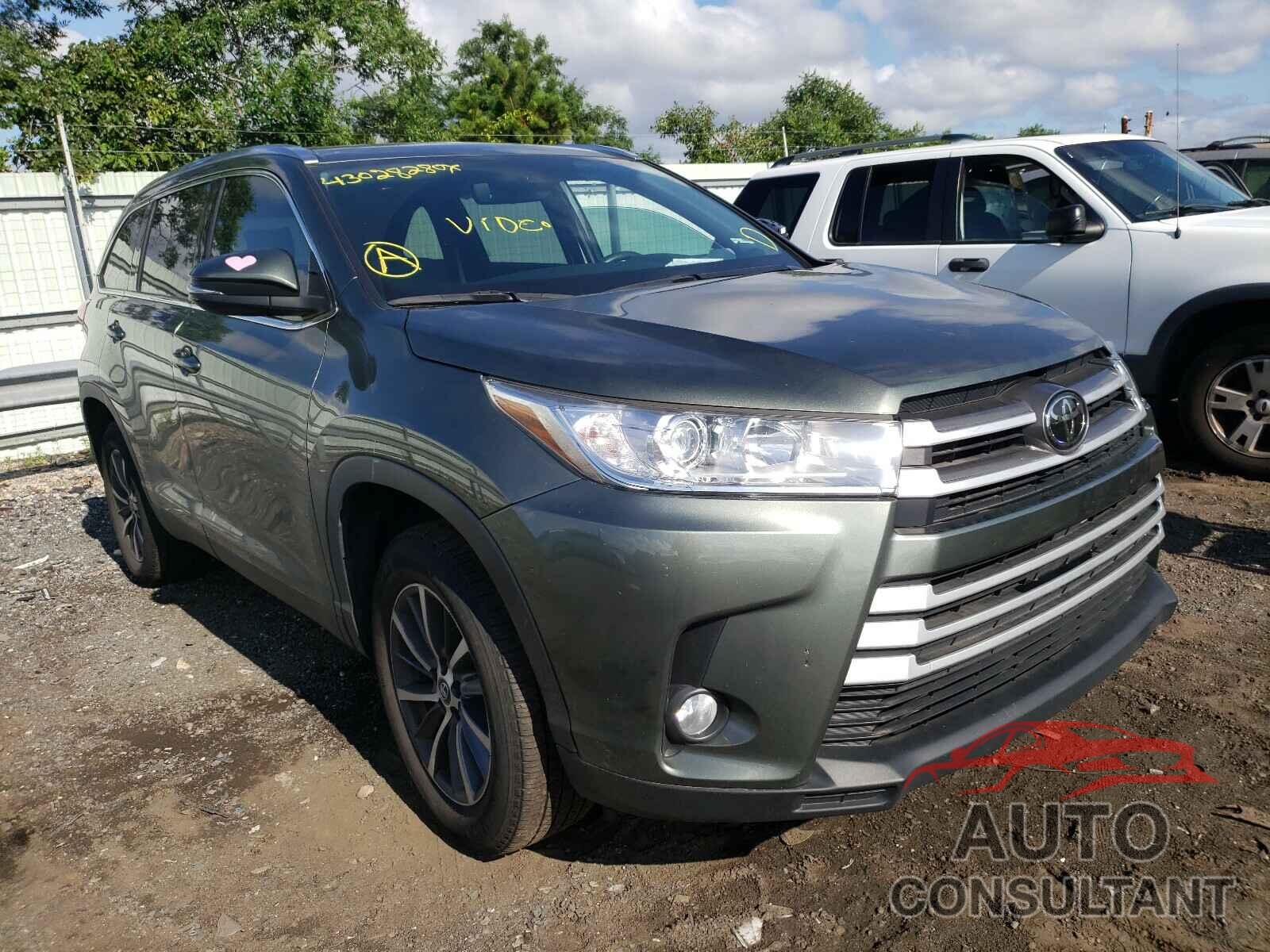 TOYOTA HIGHLANDER 2019 - 5TDKZRFH9KS316500