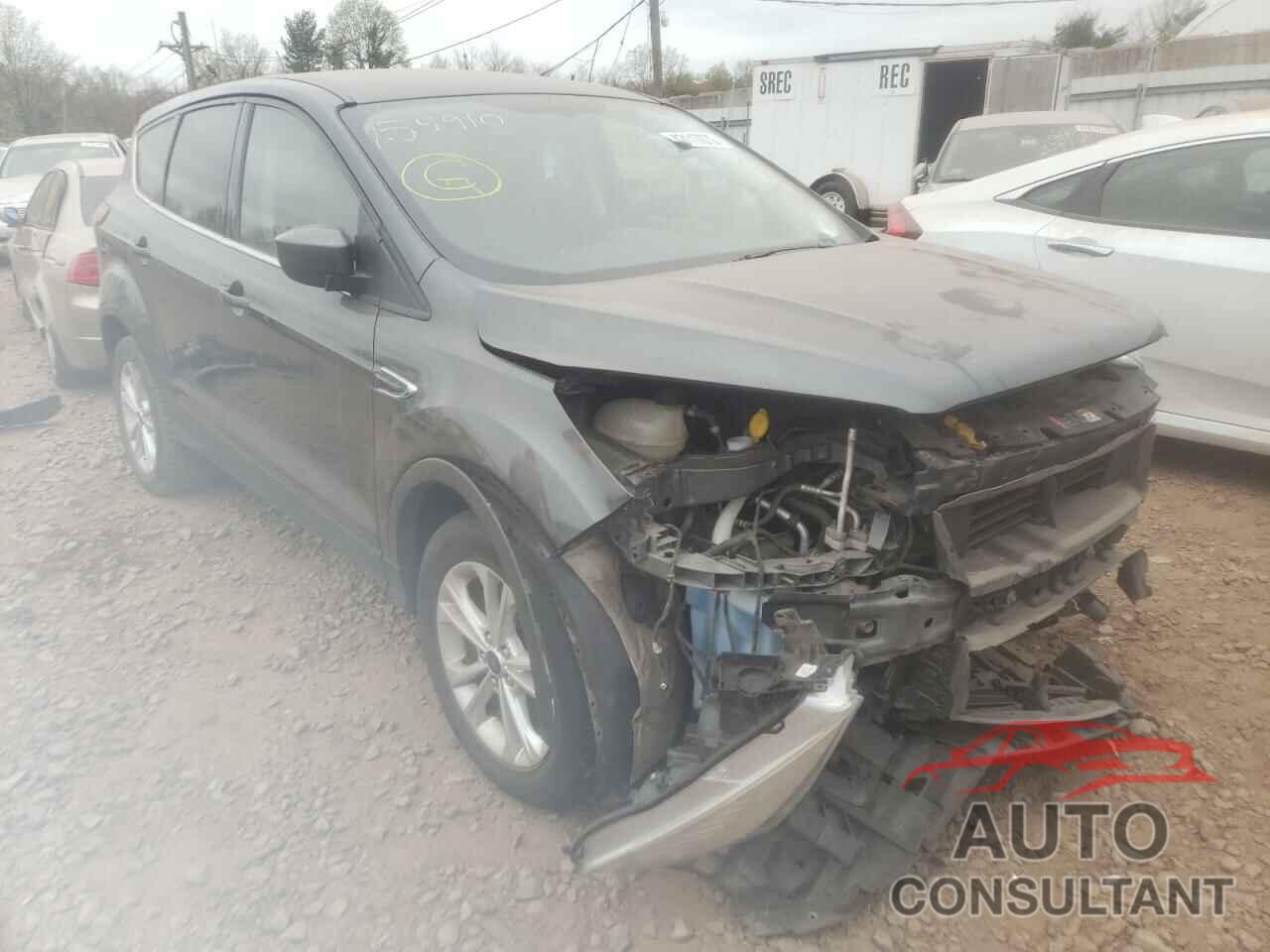 FORD ESCAPE 2017 - 1FMCU9GD2HUC82544