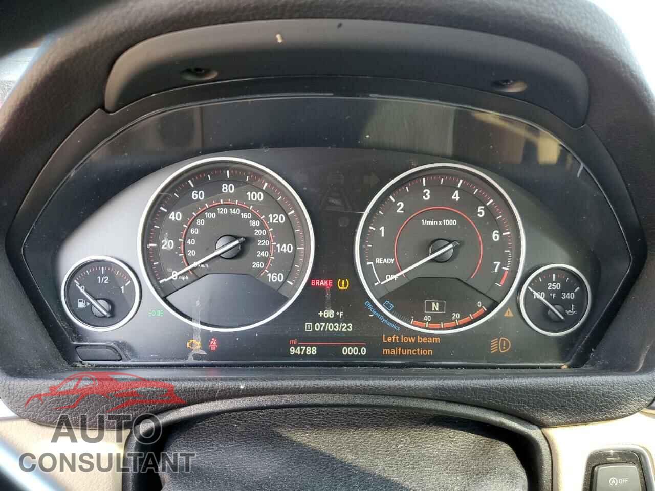 BMW 3 SERIES 2016 - WBA8E3G54GNU02248