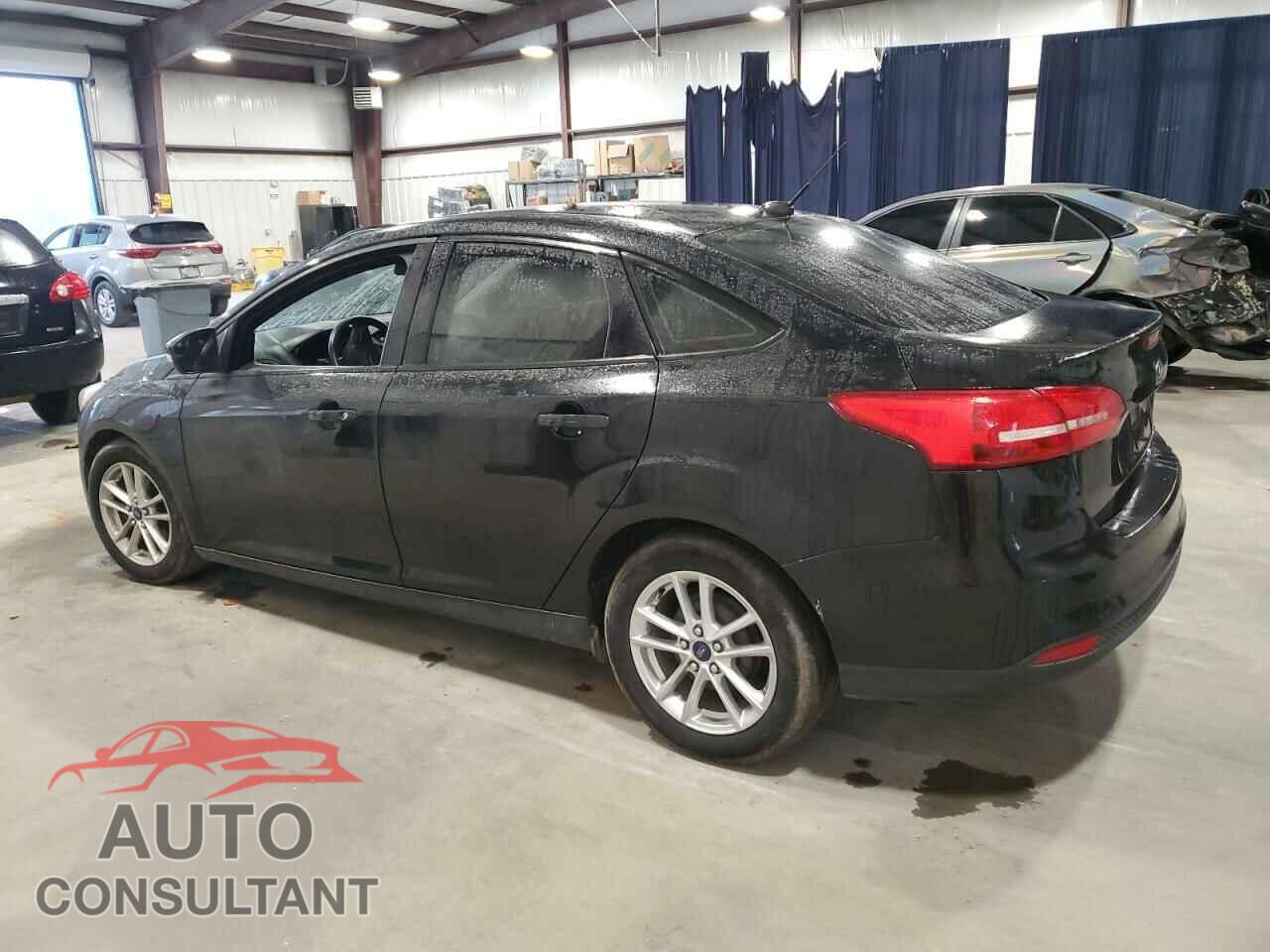 FORD FOCUS 2015 - 1FADP3F28FL310689