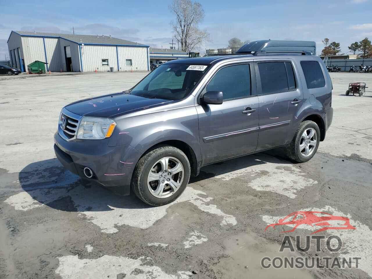 HONDA PILOT 2015 - 5FNYF4H5XFB014569