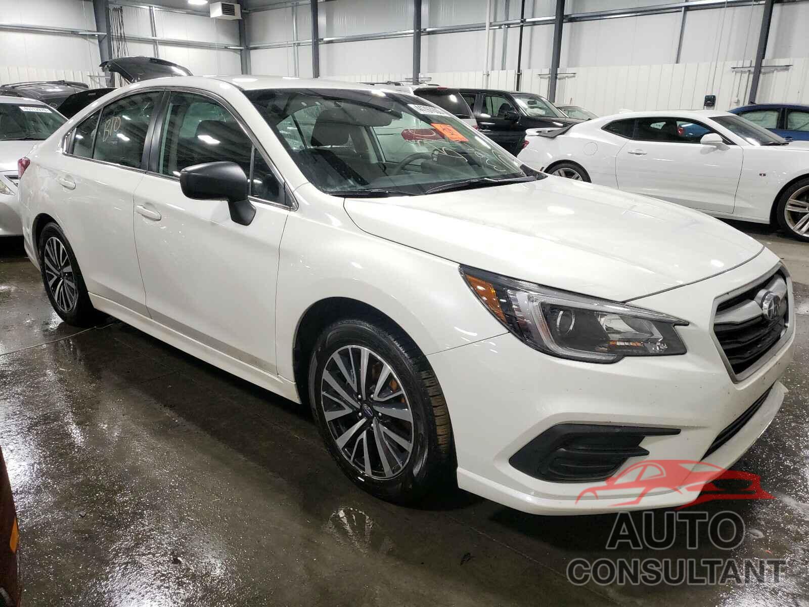 SUBARU LEGACY 2019 - 4S3BNAB62K3004943
