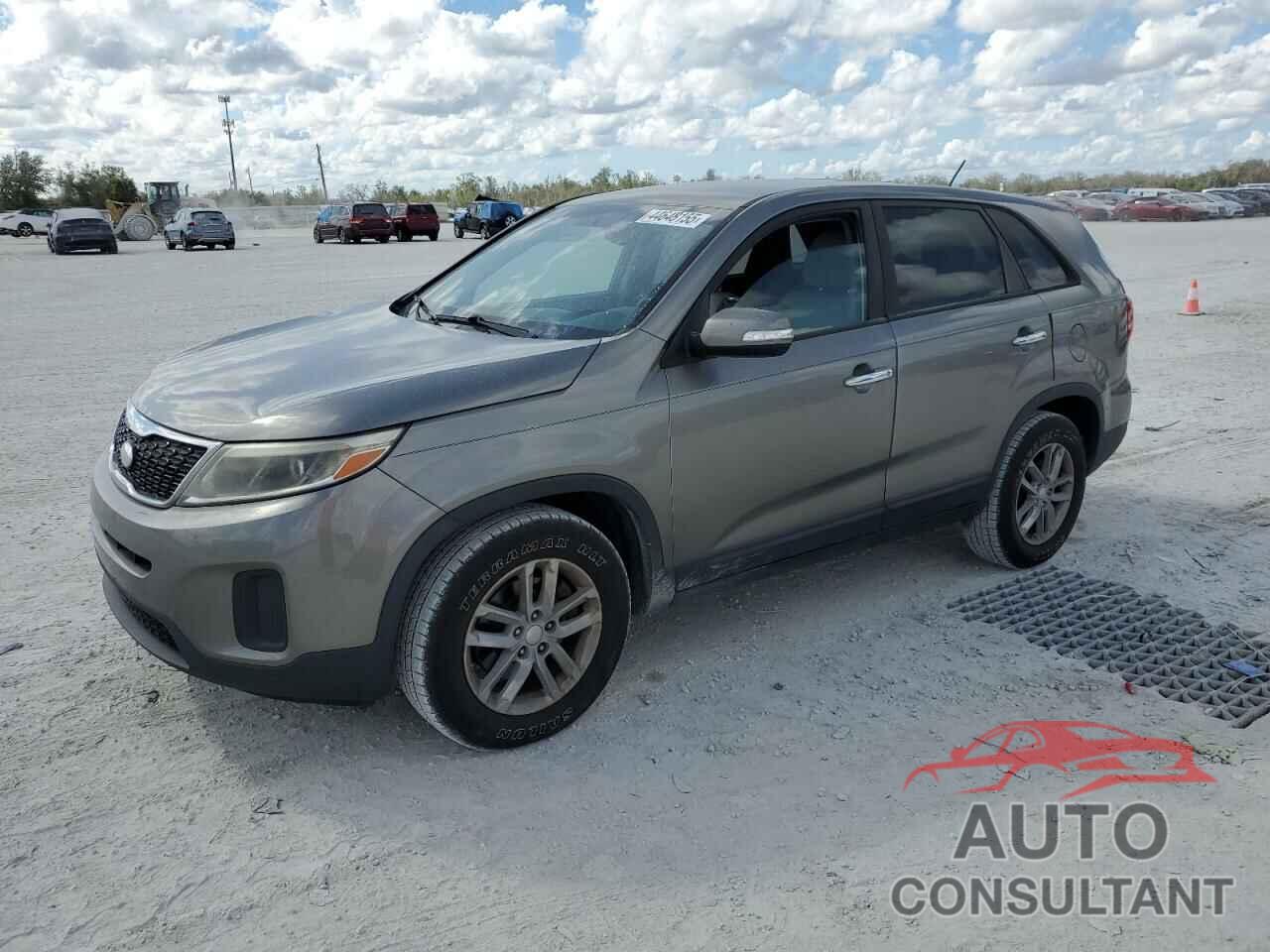 KIA SORENTO 2015 - 5XYKT3A64FG552818