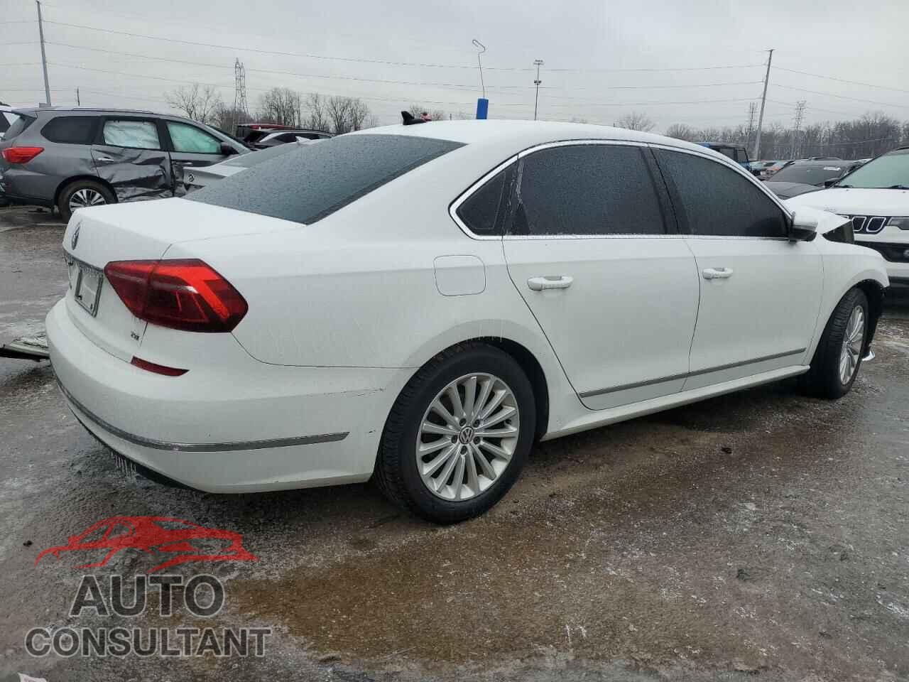 VOLKSWAGEN PASSAT 2017 - 1VWBT7A36HC083149