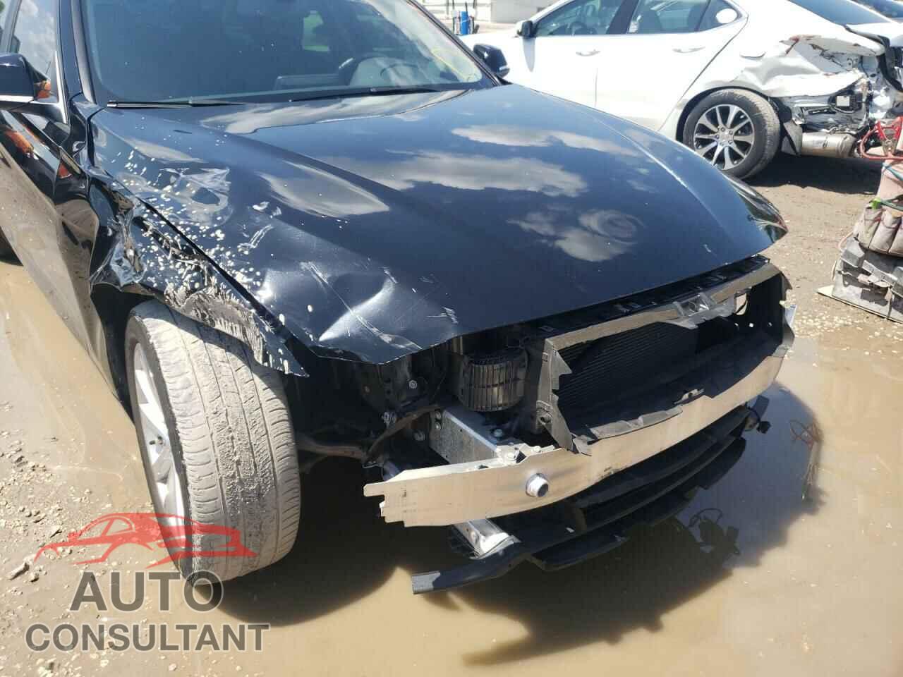 BMW 3 SERIES 2018 - WBA8E1G54JNU90617