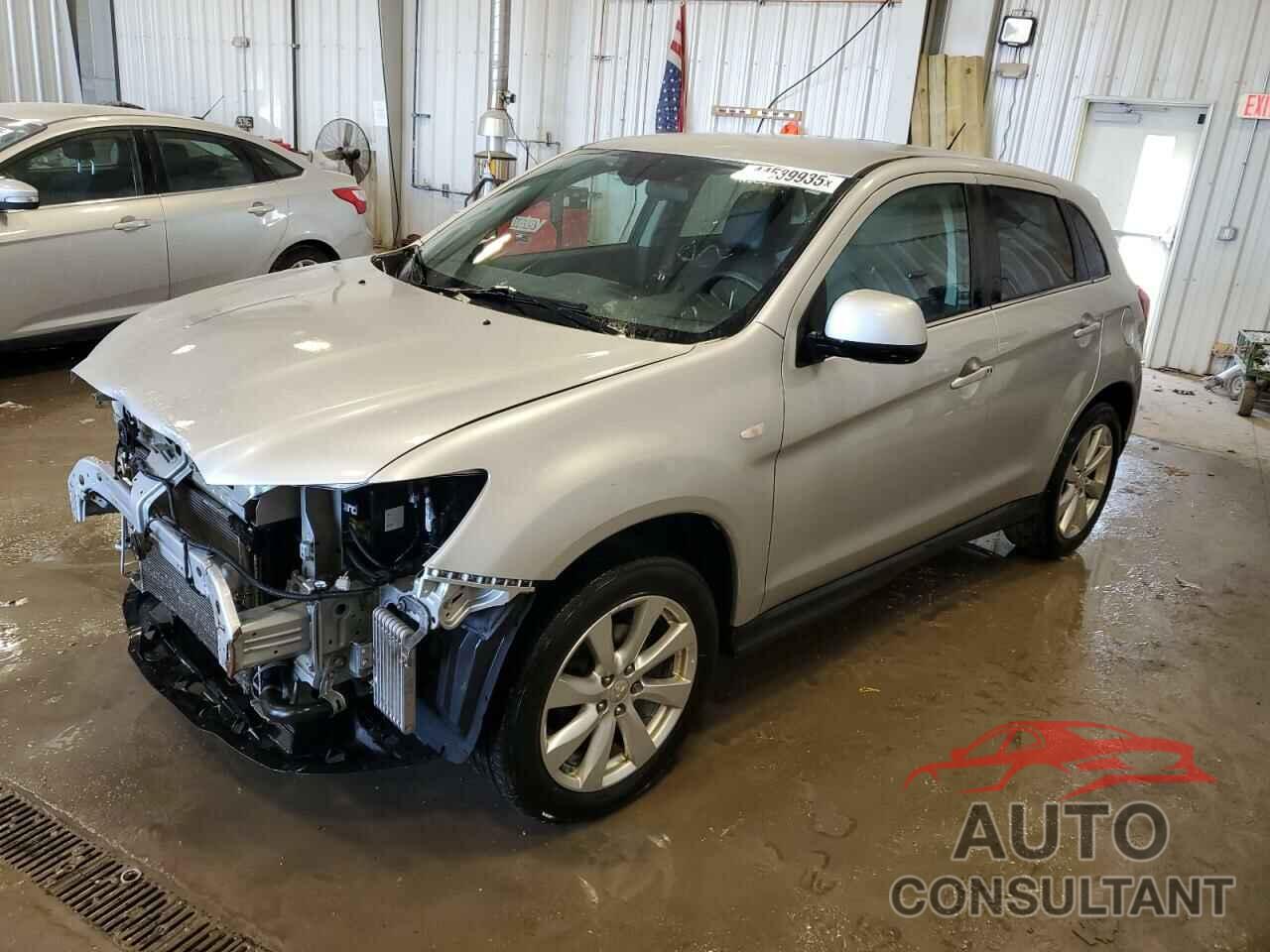 MITSUBISHI OUTLANDER 2015 - 4A4AR4AUXFE018738