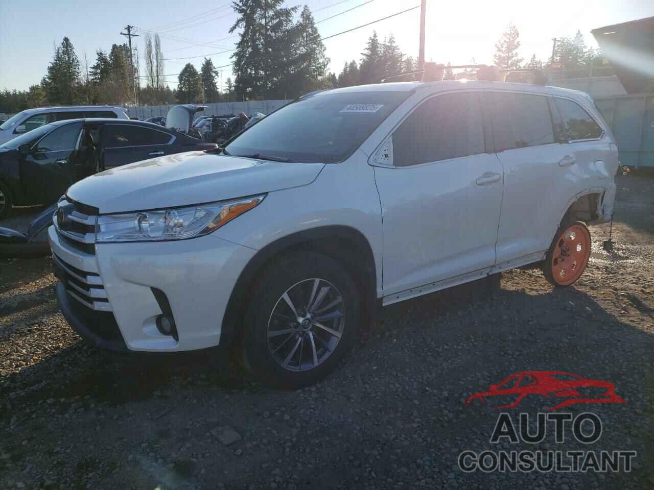 TOYOTA HIGHLANDER 2019 - 5TDJZRFH5KS933372