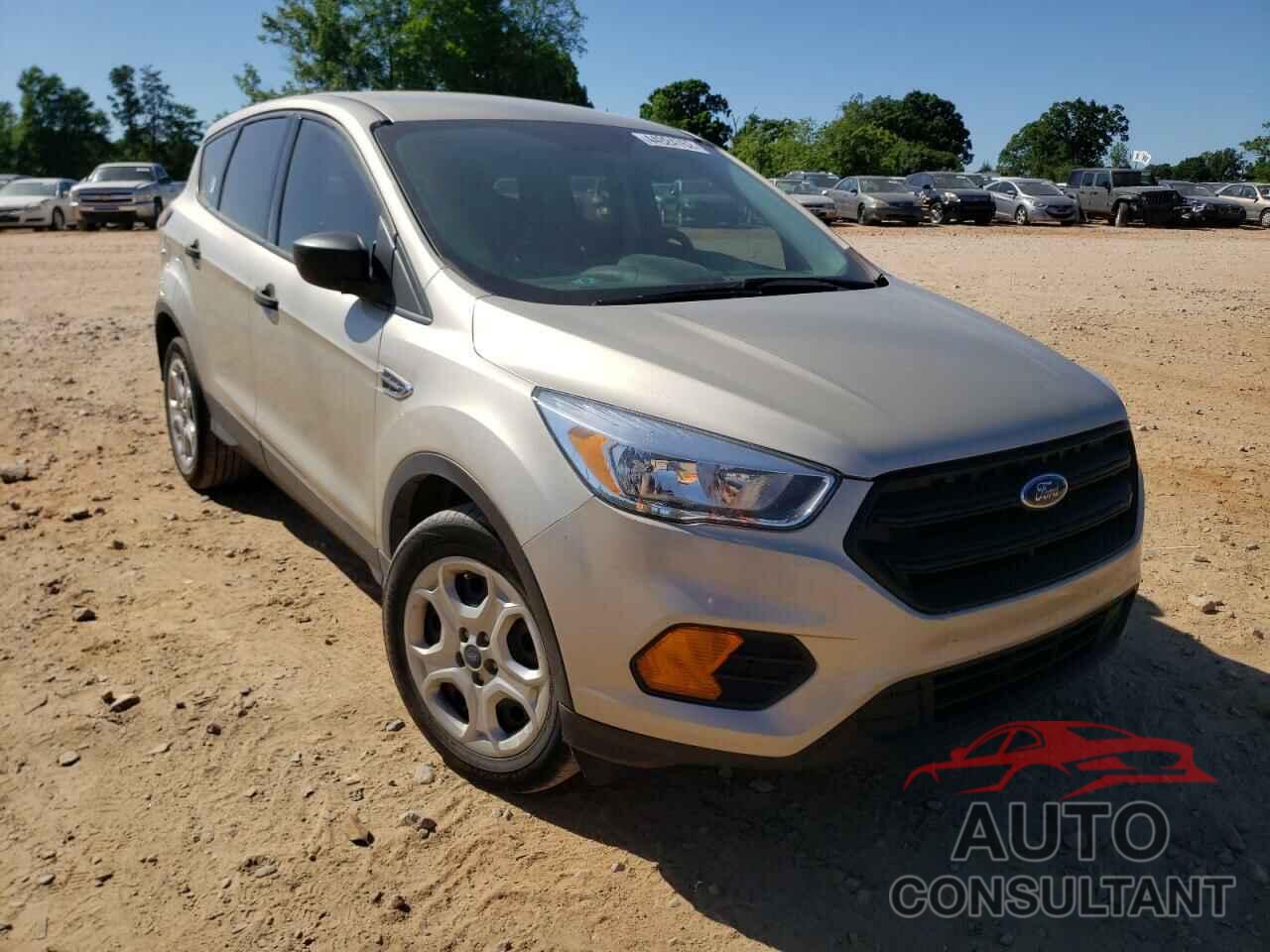 FORD ESCAPE 2017 - 1FMCU0F75HUC71996
