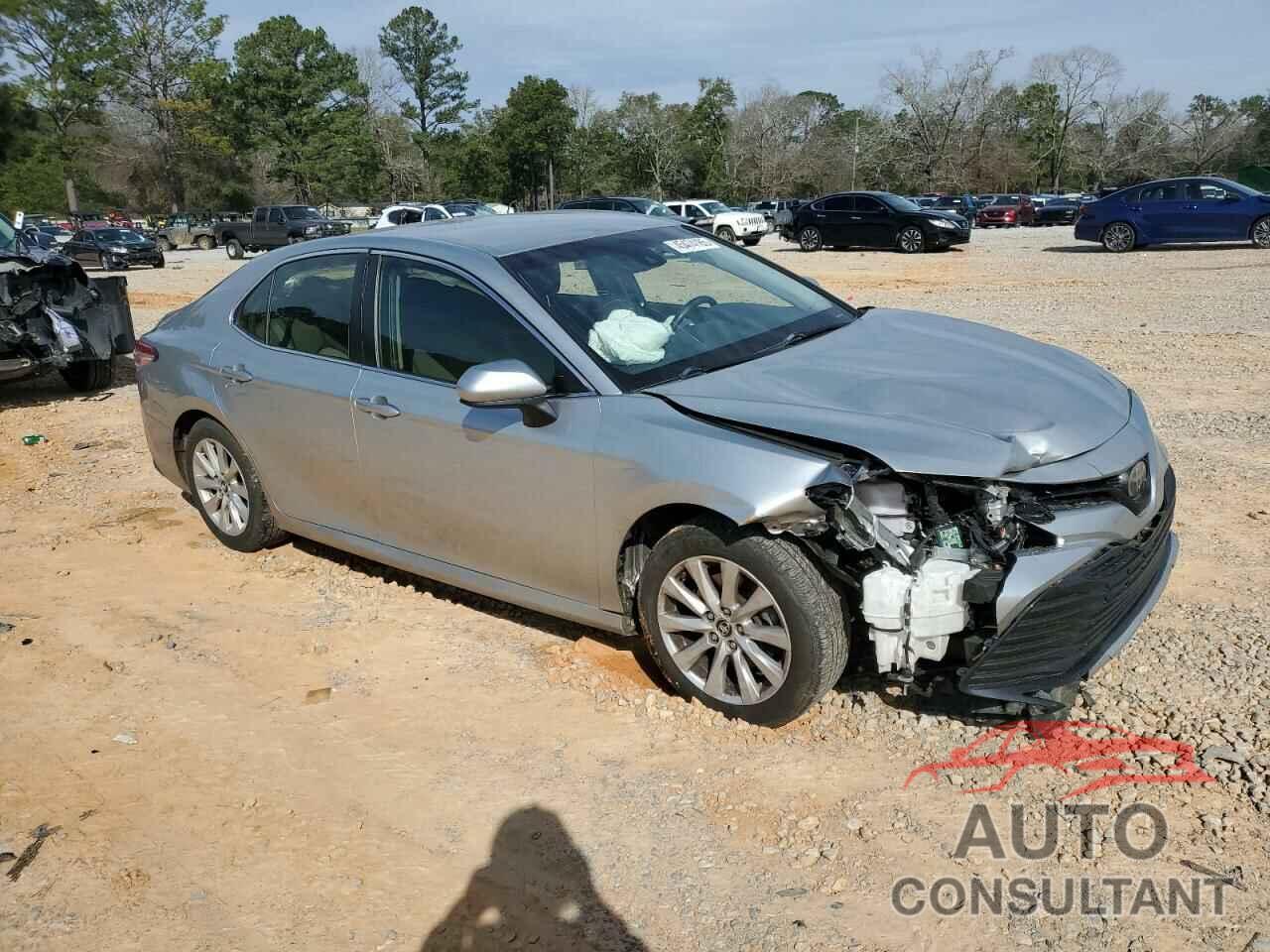 TOYOTA CAMRY 2018 - JTNB11HKXJ3030846