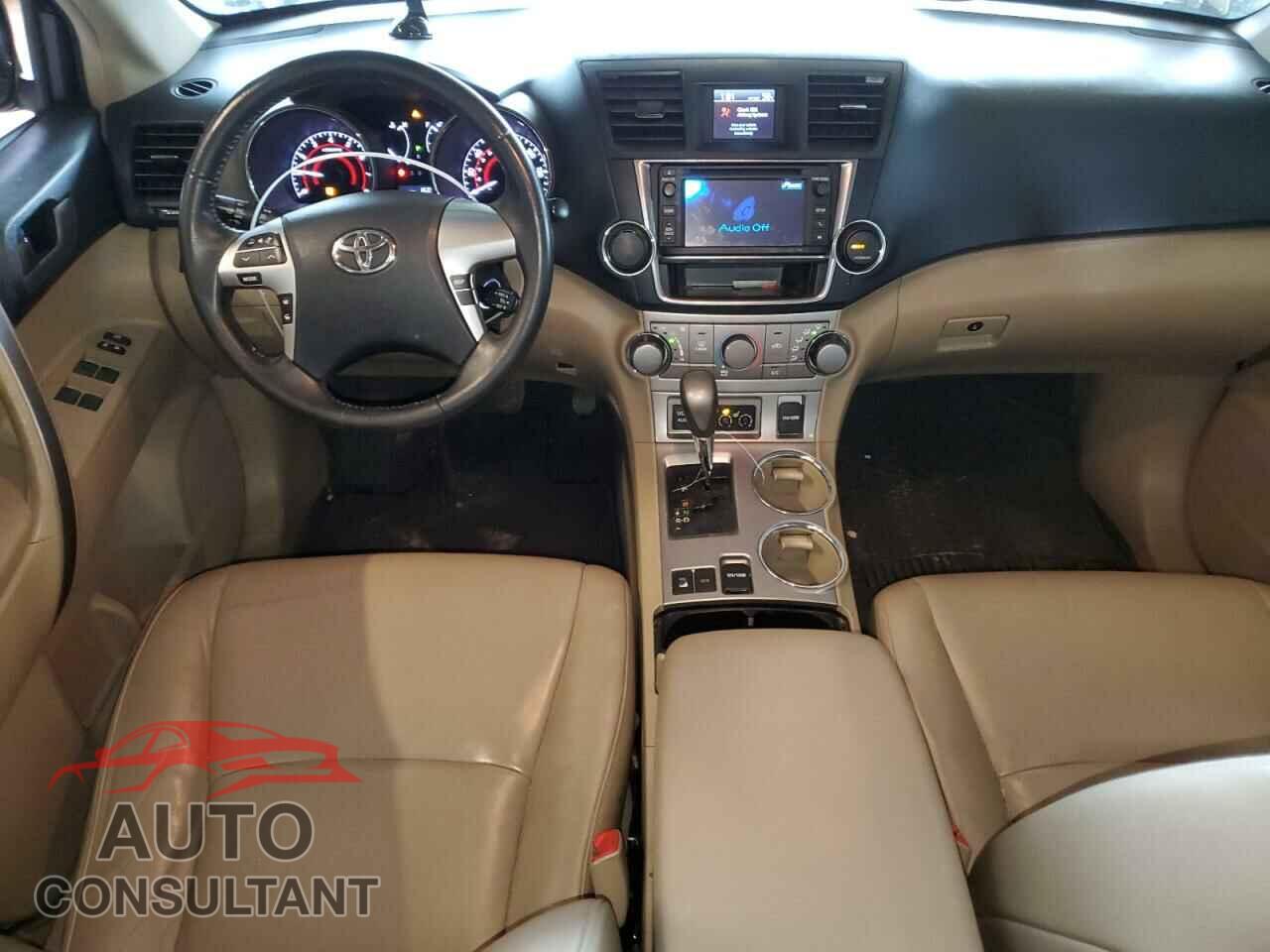 TOYOTA HIGHLANDER 2013 - 5TDBK3EH8DS253122