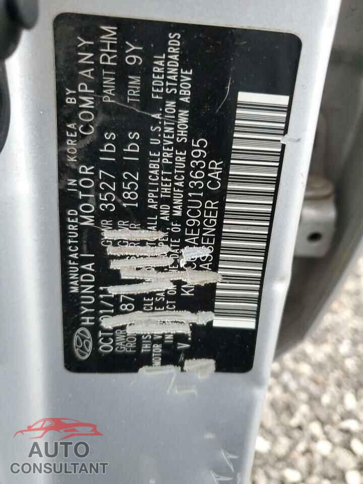 HYUNDAI ACCENT 2012 - KMHCU4AE9CU136395