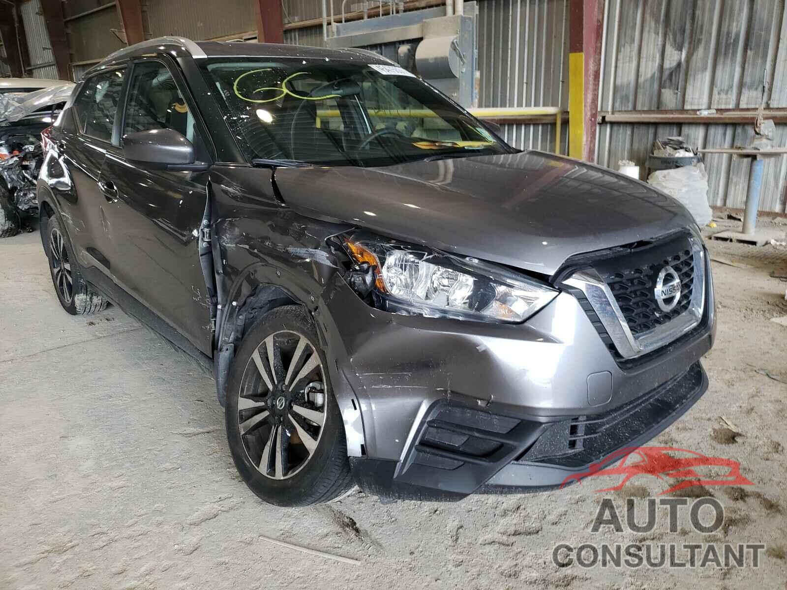 NISSAN KICKS 2018 - 3N1CP5CU4JL517359