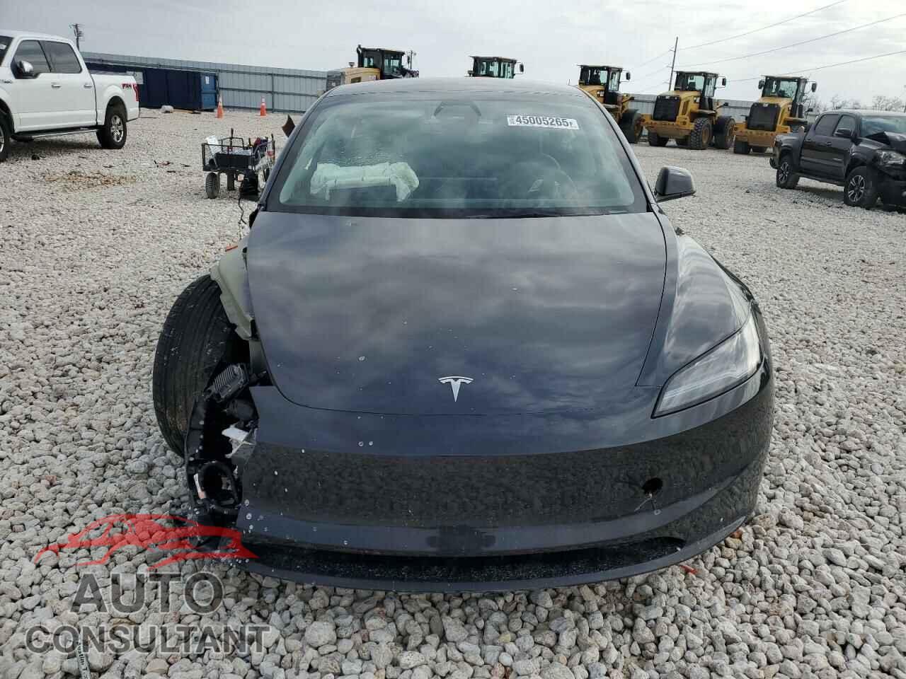 TESLA MODEL 3 2024 - 5YJ3E1EA6RF849912