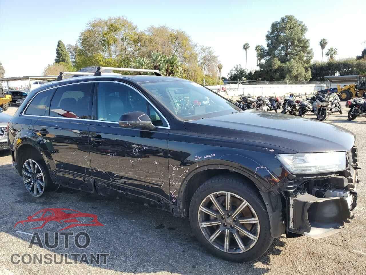 AUDI Q7 2017 - WA1VAAF76HD018188