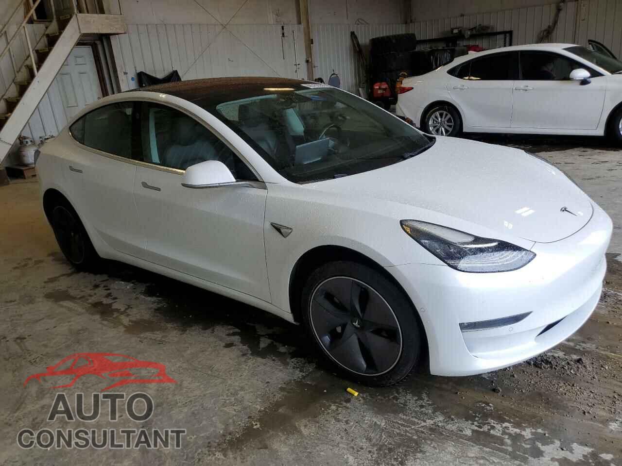 TESLA MODEL 3 2018 - 5YJ3E1EA1JF051516