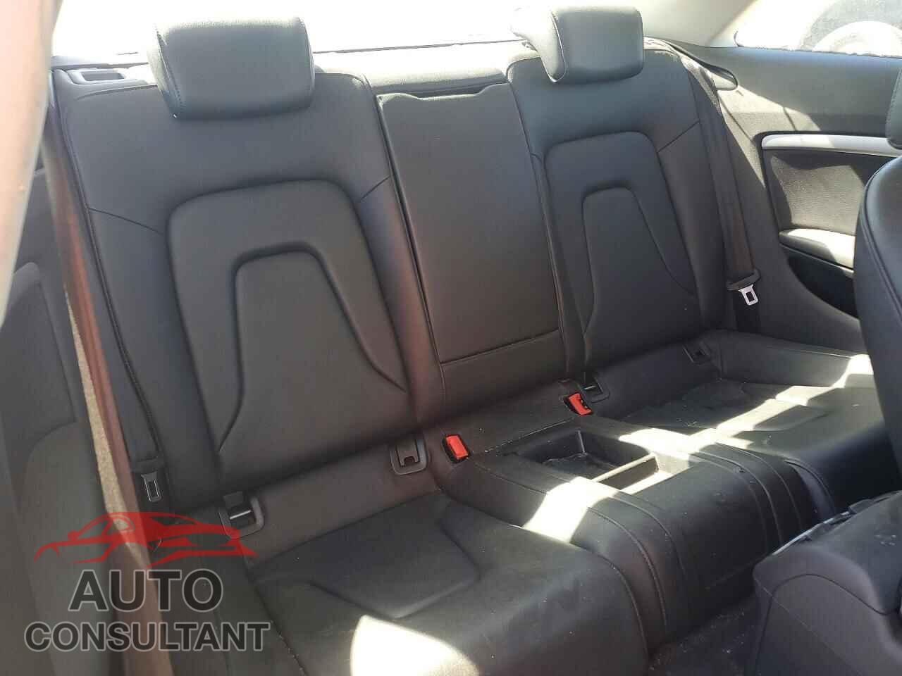 AUDI A5 2011 - WAULFAFR4BA049655