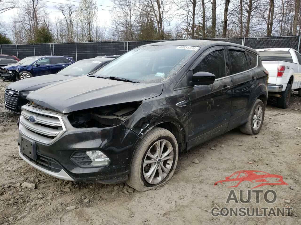 FORD ESCAPE 2017 - 1FMCU9G9XHUA07841