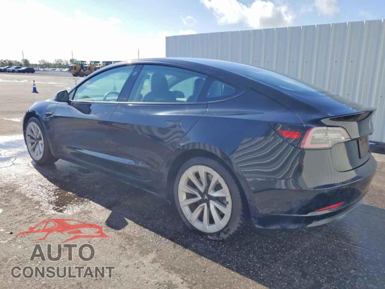 TESLA MODEL 3 2022 - 5YJ3E1EA2NF372101