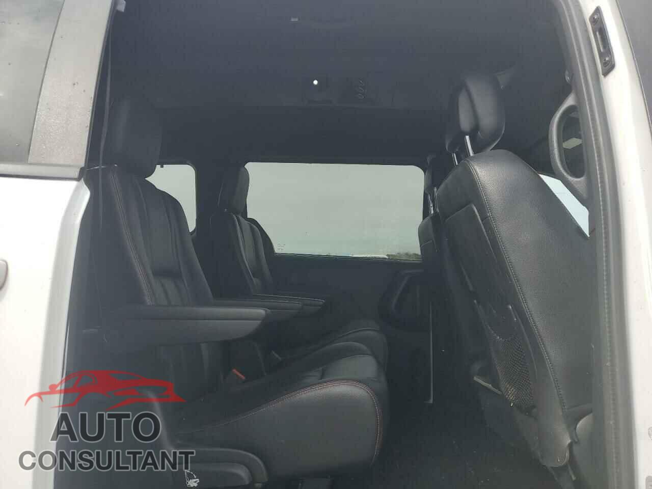 DODGE CARAVAN 2017 - 2C4RDGEG9HR711174