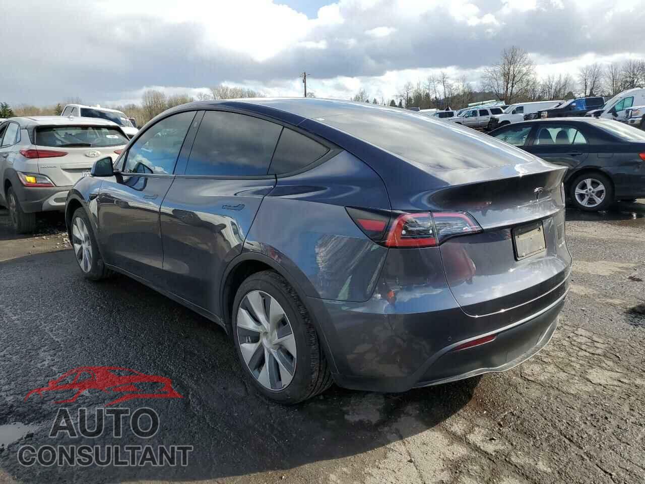 TESLA MODEL Y 2021 - 5YJYGAEE4MF200914