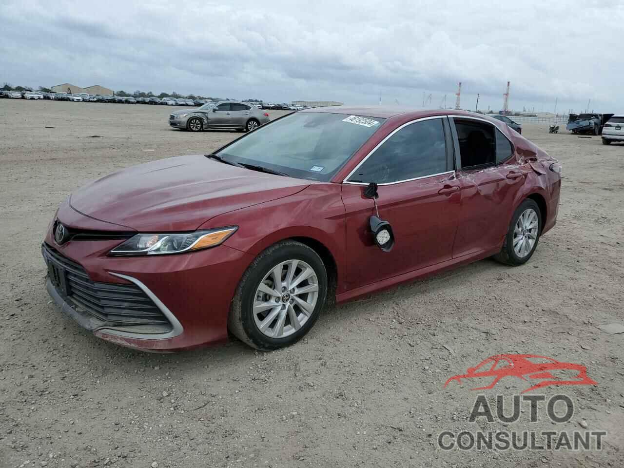 TOYOTA CAMRY 2021 - 4T1C11AK8MU514236