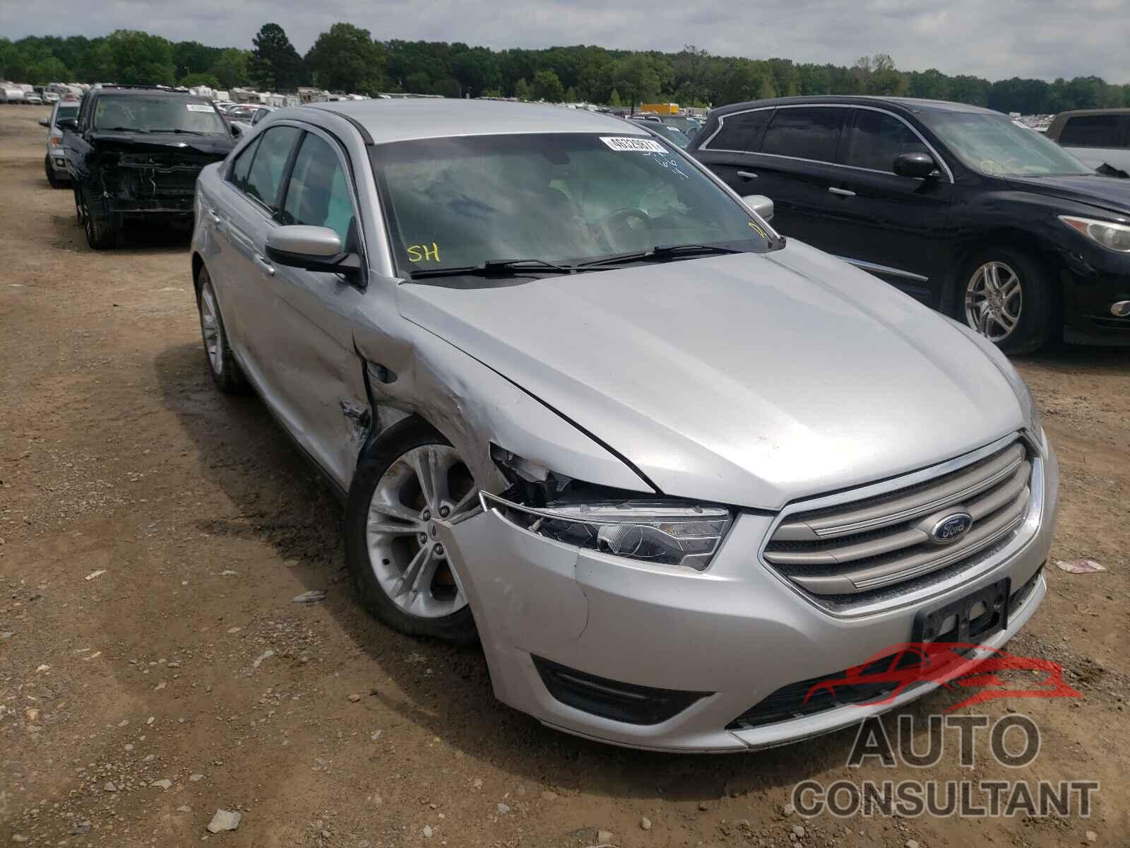 FORD TAURUS 2018 - 1FAHP2E89JG136067