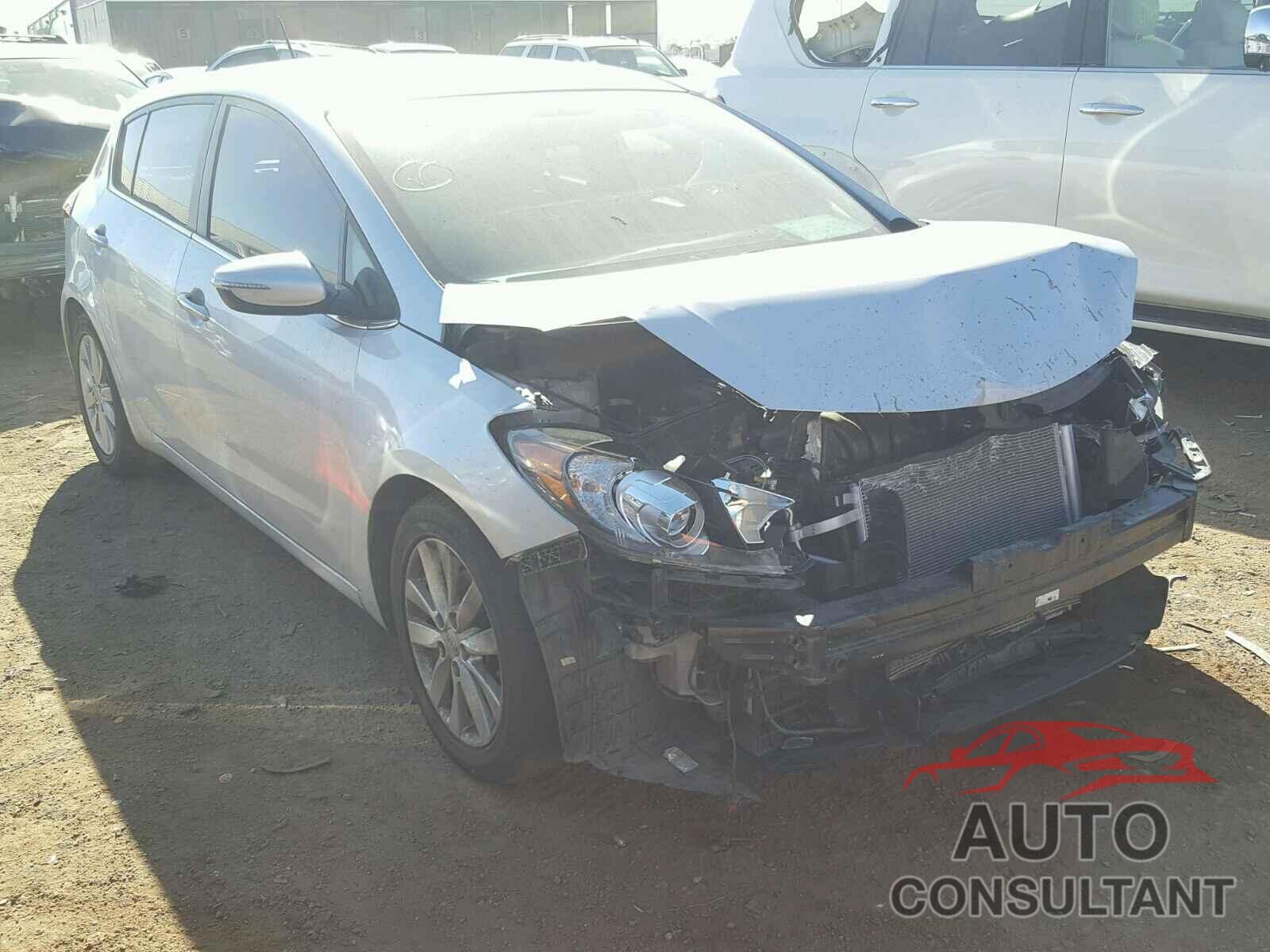 KIA FORTE 2015 - KNAFX5A8XF5374454