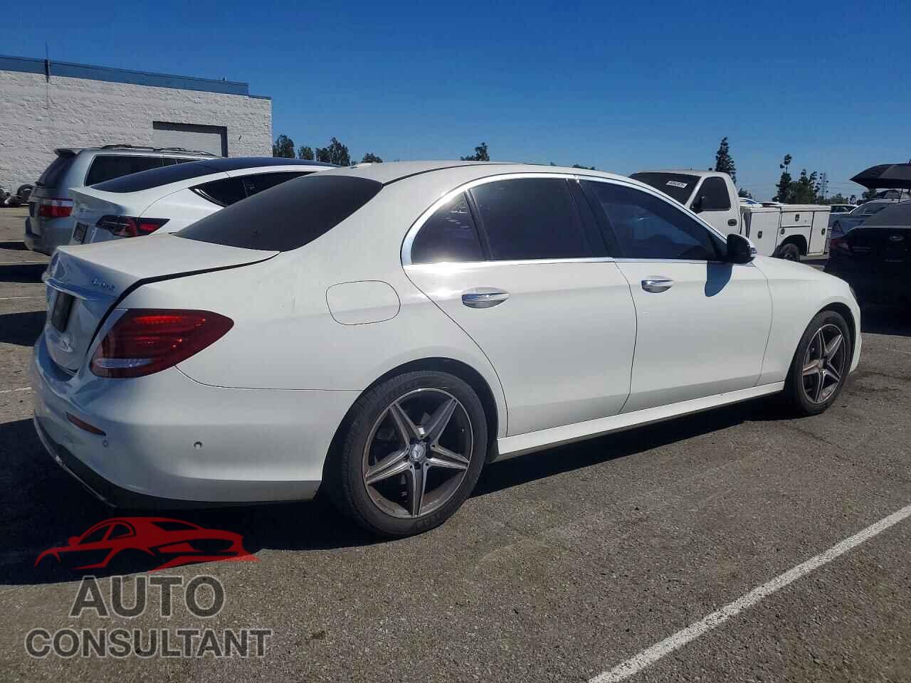MERCEDES-BENZ E-CLASS 2017 - WDDZF4KB9HA019475