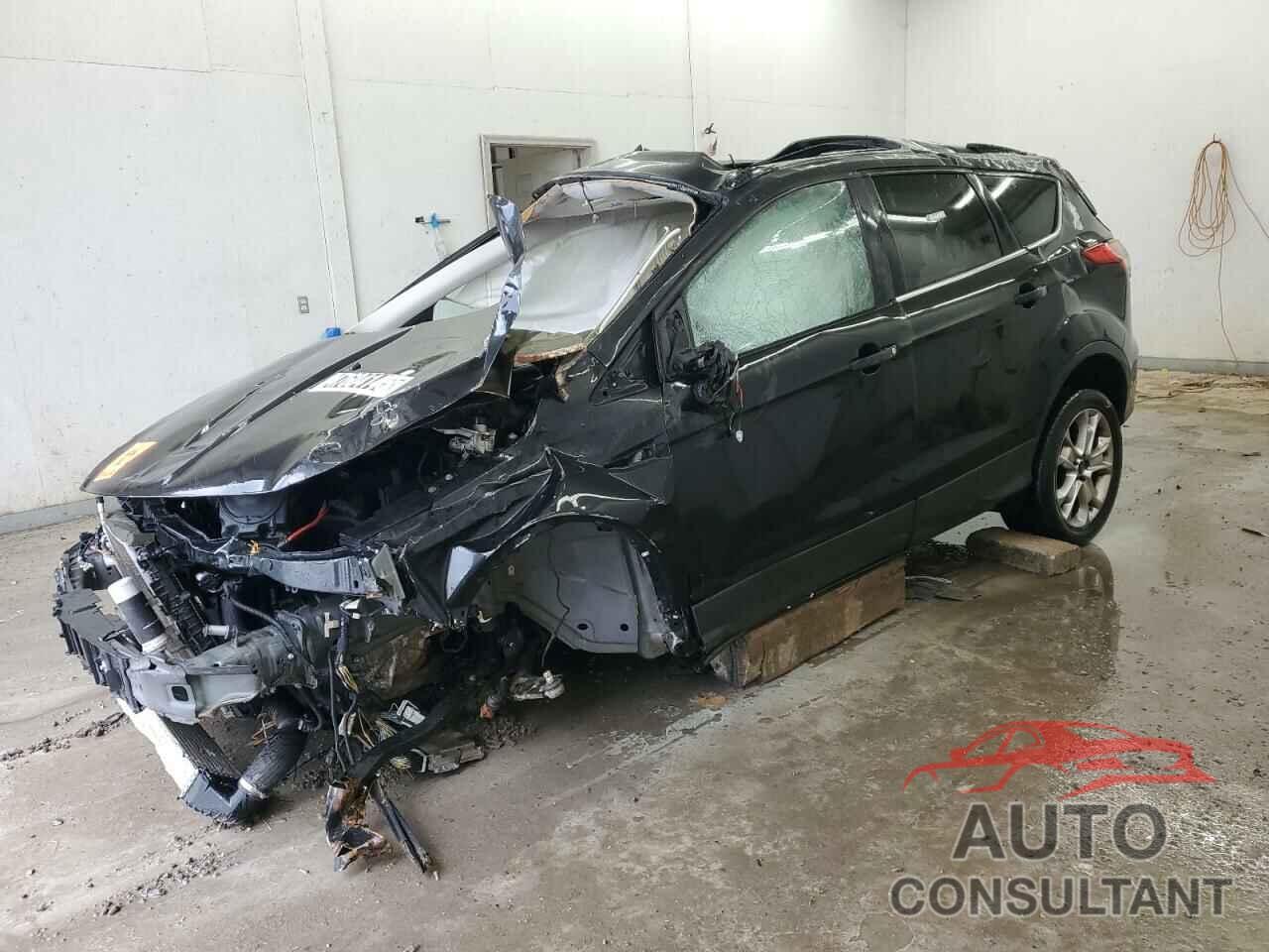 FORD ESCAPE 2015 - 1FMCU0J97FUA68680