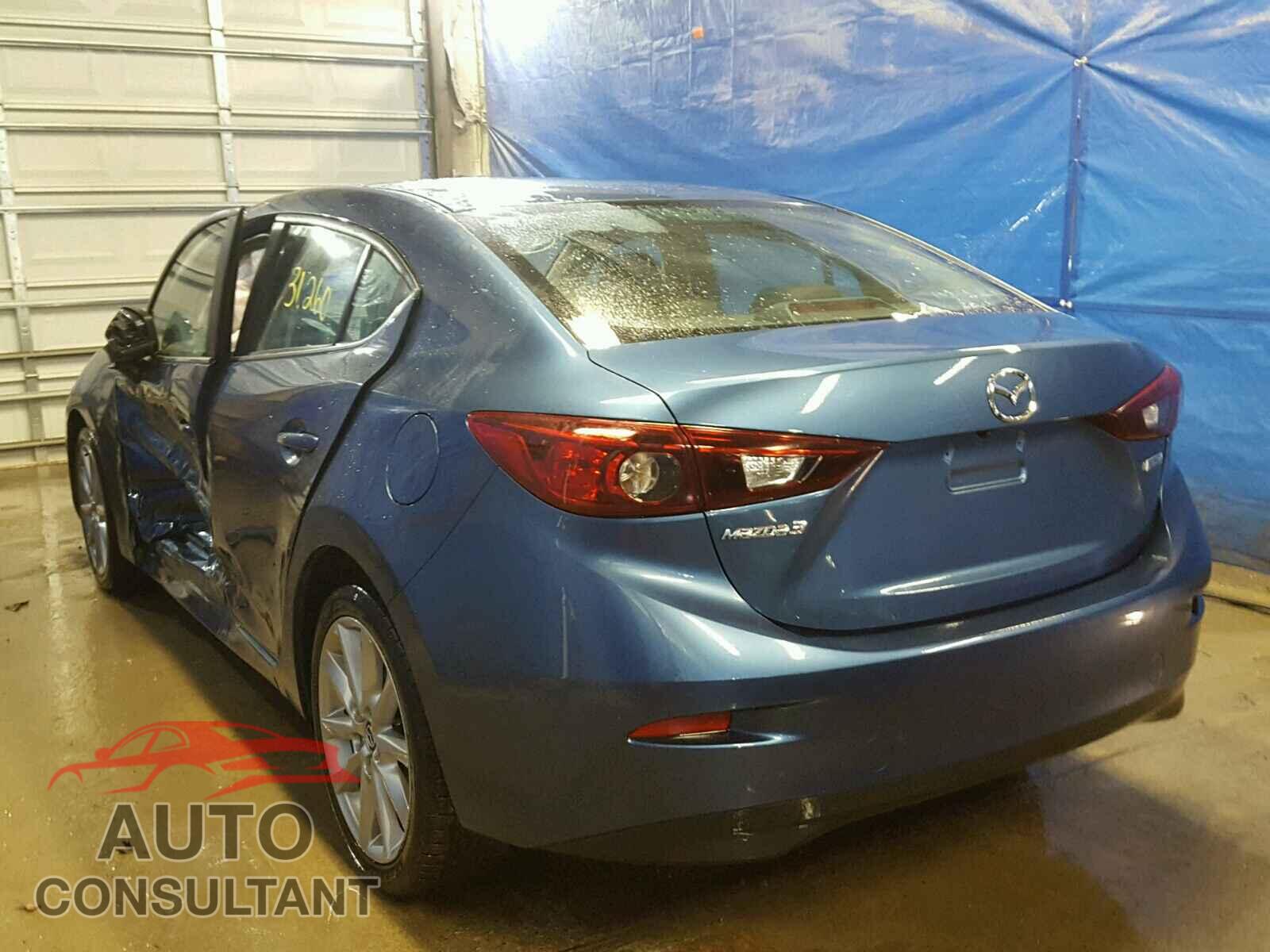 MAZDA 3 2017 - 3MZBN1V7XHM103034