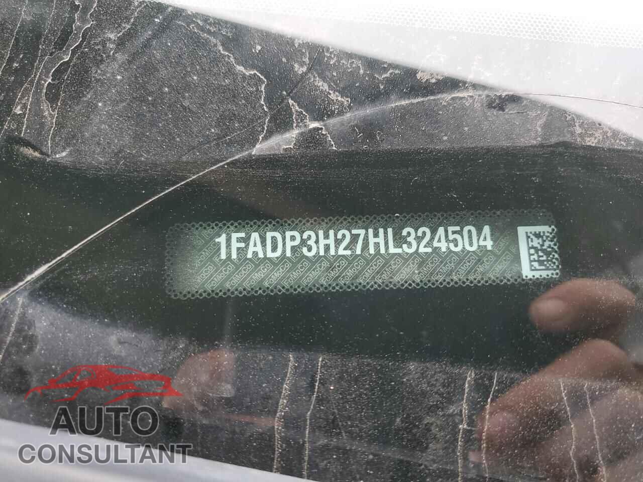 FORD FOCUS 2017 - 1FADP3H27HL324504
