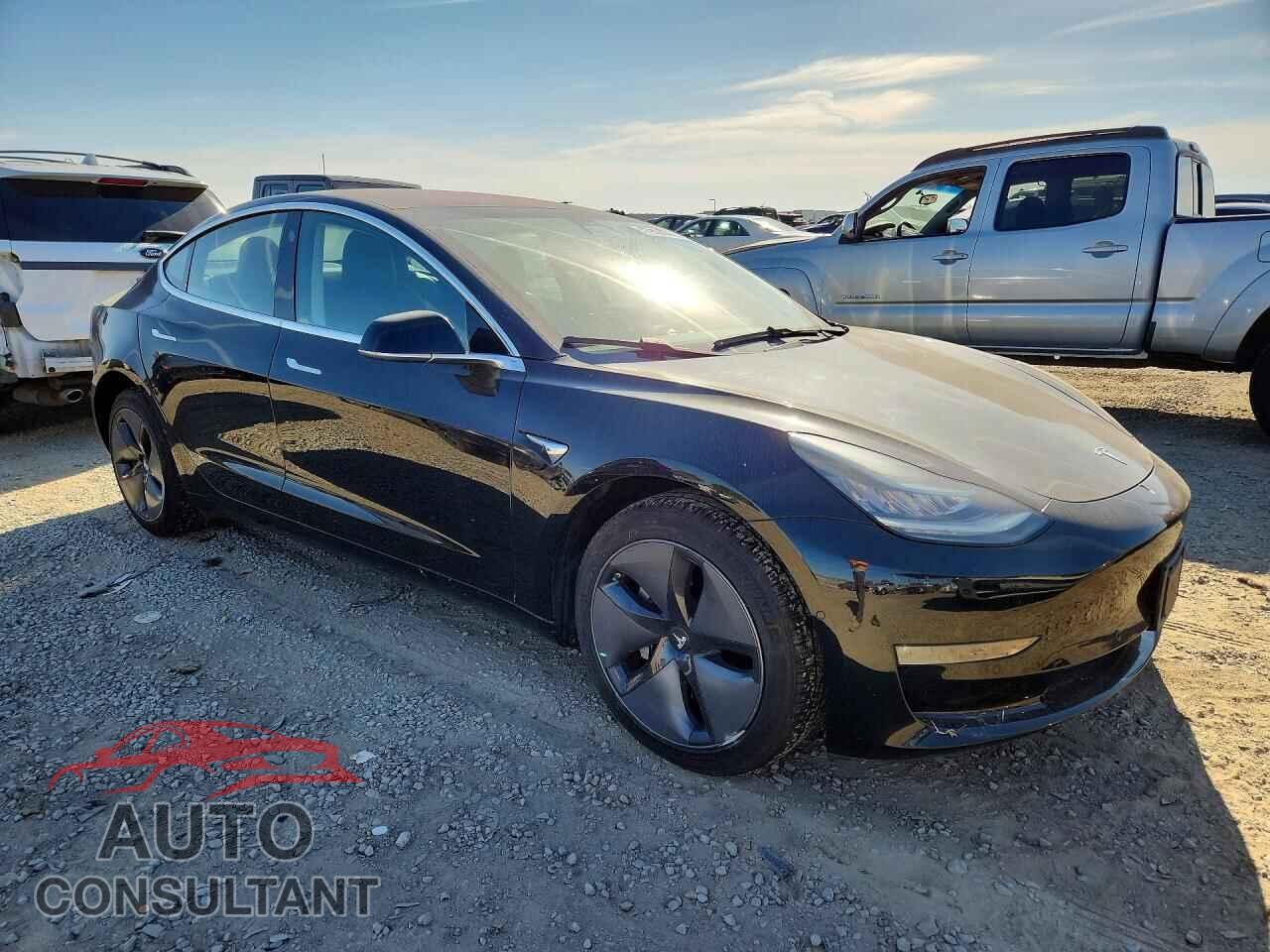 TESLA MODEL 3 2018 - 5YJ3E1EA4JF013939
