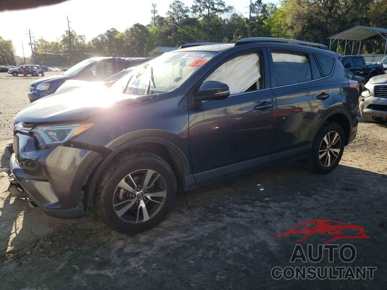 TOYOTA RAV4 2017 - JTMWFREV1HJ104892