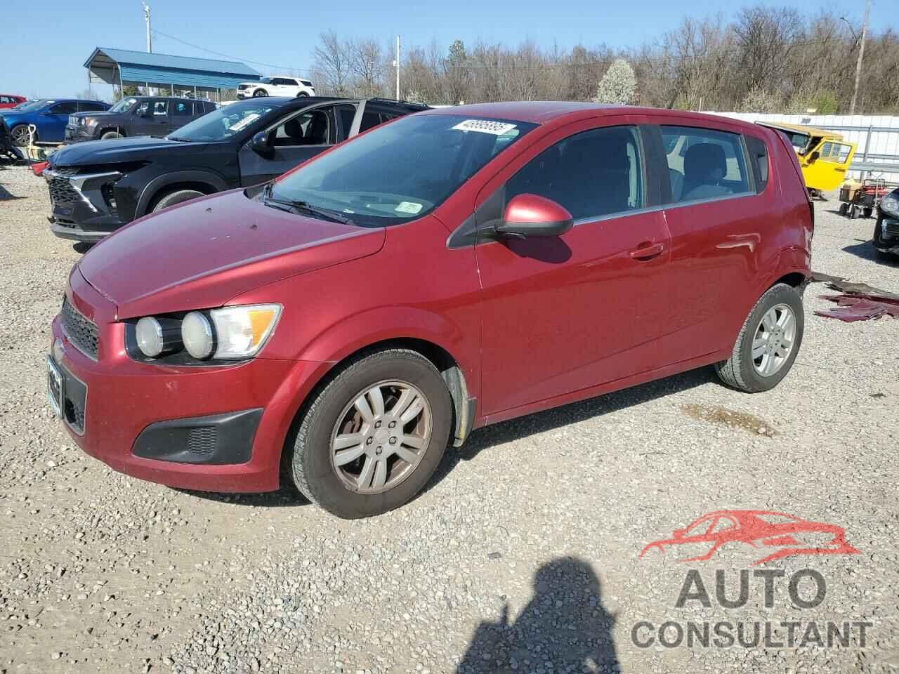 CHEVROLET SONIC 2013 - 1G1JC6SG2D4192568