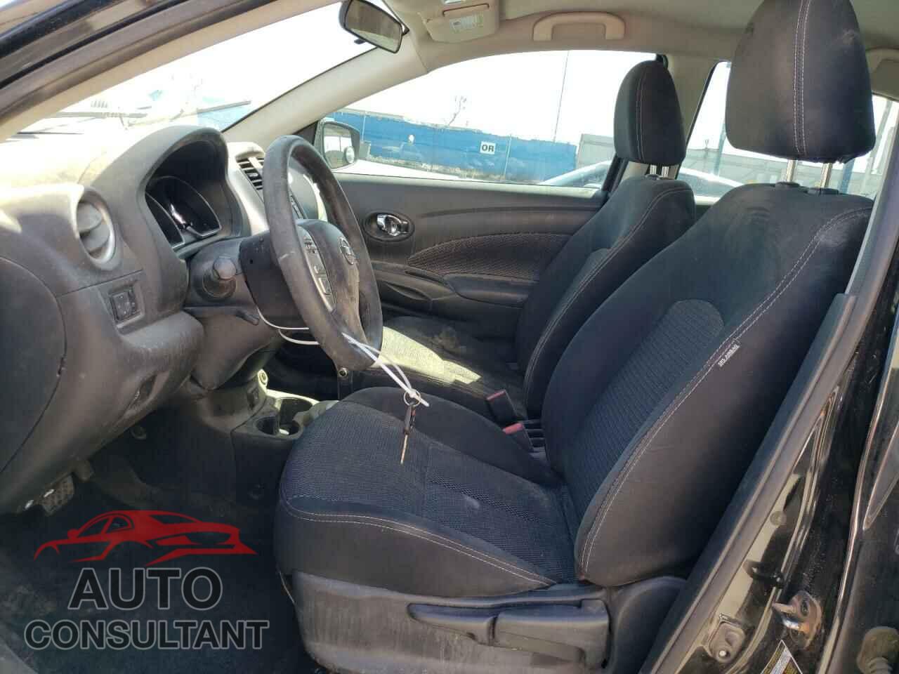 NISSAN VERSA 2017 - 3N1CN7AP1HL879982