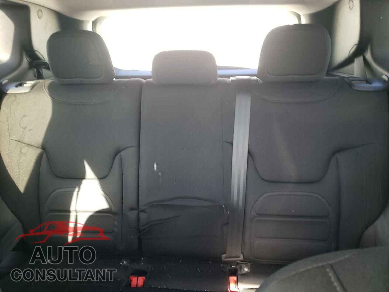 JEEP RENEGADE 2018 - ZACCJBBB7JPJ43394