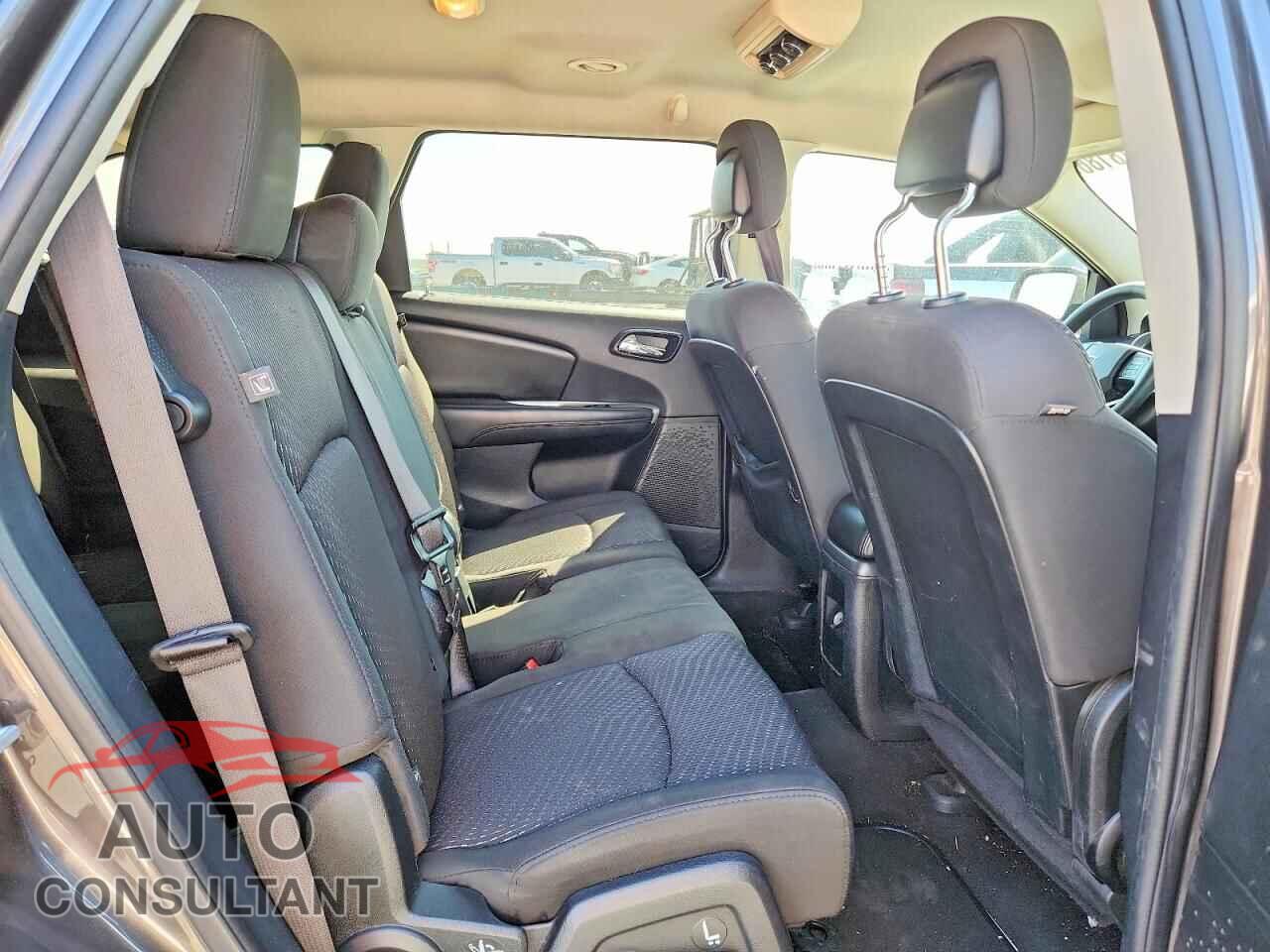 DODGE JOURNEY 2017 - 3C4PDCBGXHT531445