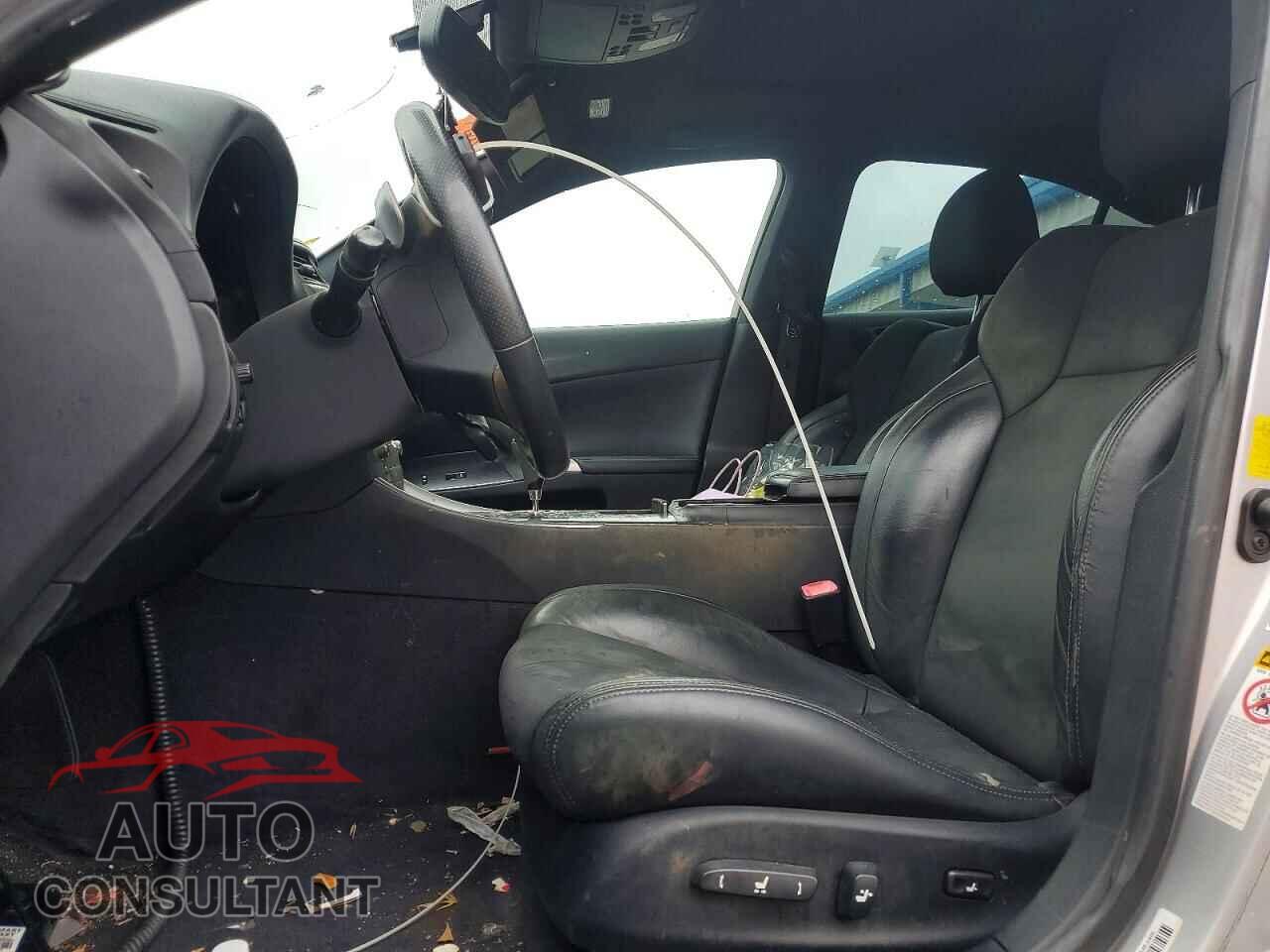 LEXUS IS 2012 - JTHBF5C27C5180813