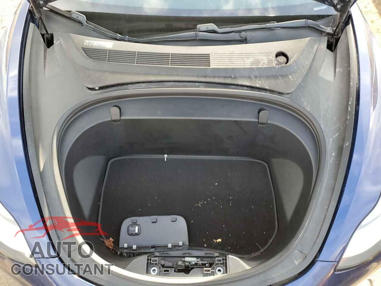 TESLA MODEL 3 2018 - 5YJ3E1EA6JF041239