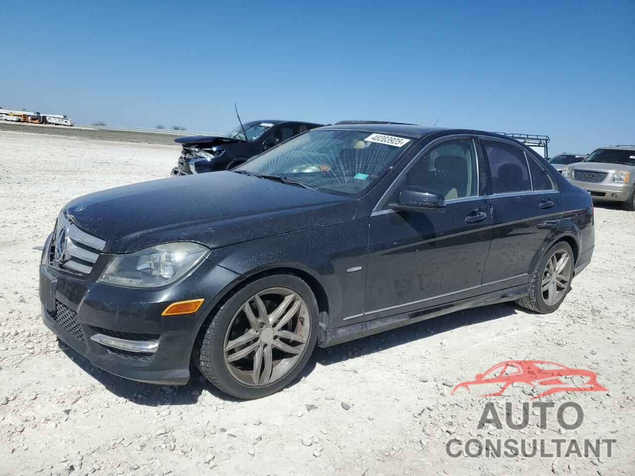MERCEDES-BENZ C-CLASS 2012 - WDDGF4HB5CR217138